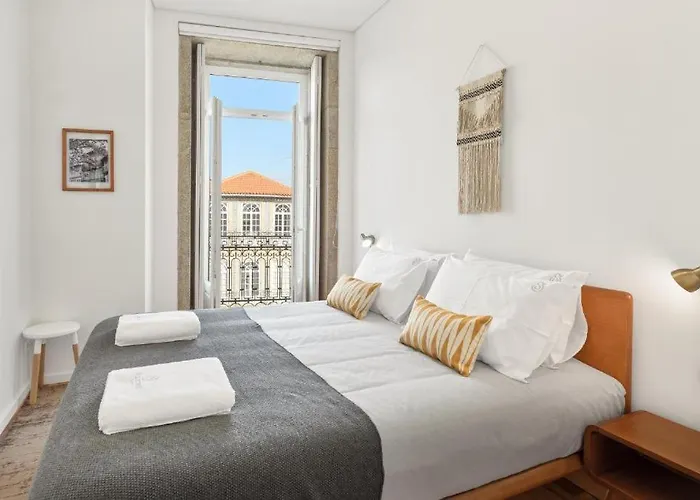 Host Wise - Lovely Shinny Flats With Balcony - Clerigos