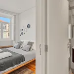 Host Wise - Lovely Shinny Flats With Balcony - Clerigos Lejlighed Porto
