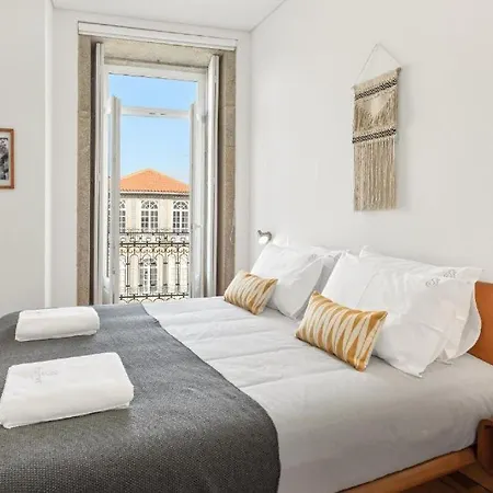 Host Wise - Lovely Shinny Flats With Balcony - Clerigos