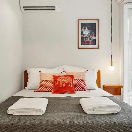 Host Wise - Lovely Shinny Flats With Balcony - Clerigos Apartmán *