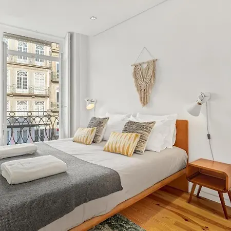 Host Wise - Lovely Shinny Flats With Balcony - Clerigos Apartmán