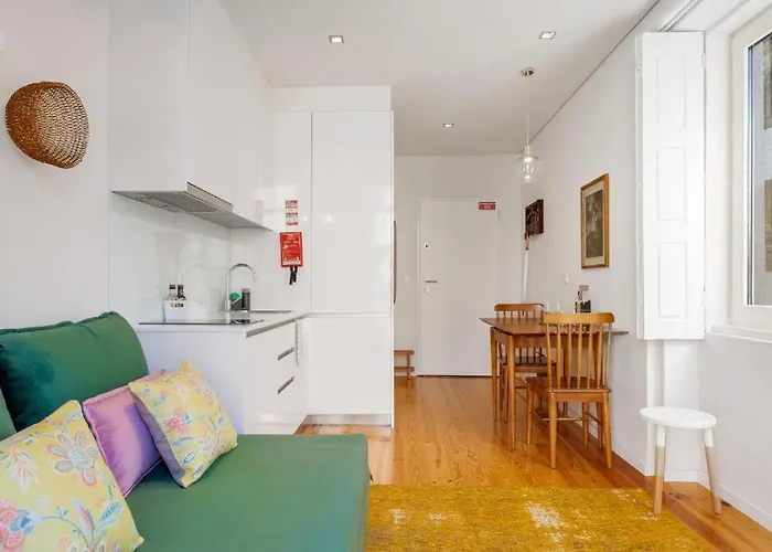 Host Wise - Lovely Shinny Flats With Balcony - Clerigos