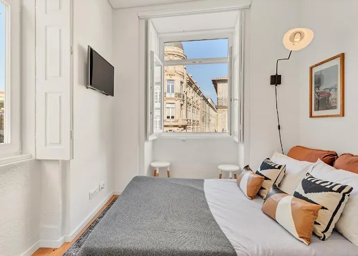 Lejlighed Host Wise - Lovely Shinny Flats With Balcony - Clerigos *