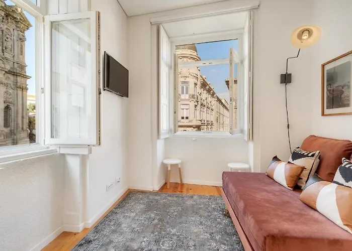 Host Wise - Lovely Shinny Flats With Balcony - Clerigos *