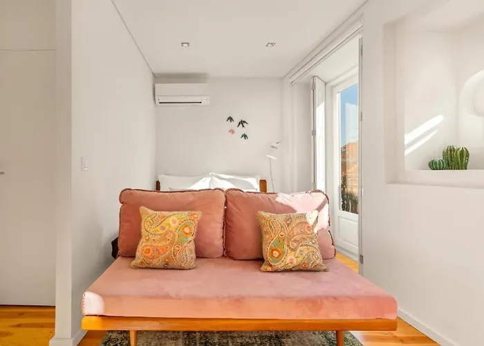 Host Wise - Lovely Shinny Flats With Balcony - Clerigos Apartman