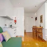Host Wise - Lovely Shinny Flats With Balcony - Clerigos