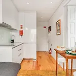 Host Wise - Lovely Shinny Flats With Balcony - Clerigos