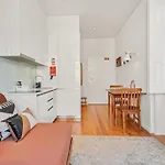 Apartament Host Wise - Lovely Shinny Flats With Balcony - Clerigos *