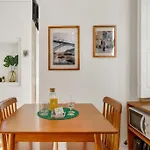 Host Wise - Lovely Shinny Flats With Balcony - Clerigos