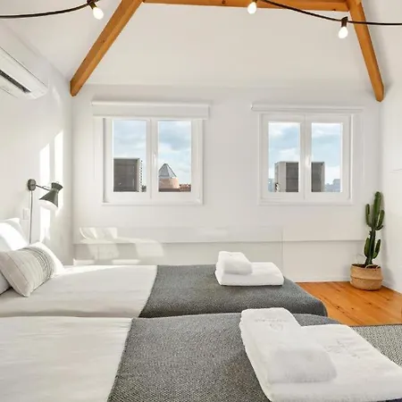 公寓 Host Wise - Lovely Shinny Flats With Balcony - Clerigos