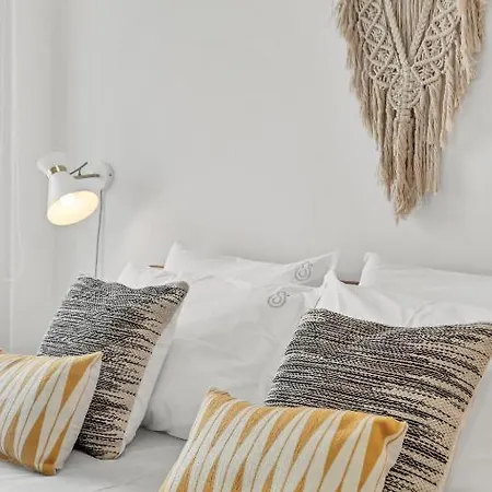 Апартаменты Host Wise - Lovely Shinny Flats With Balcony - Clerigos