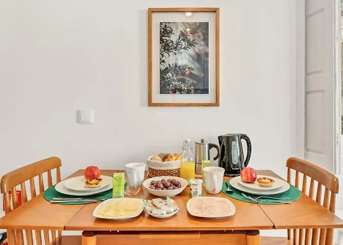 Host Wise - Lovely Shinny Flats With Balcony - Clerigos 波尔图