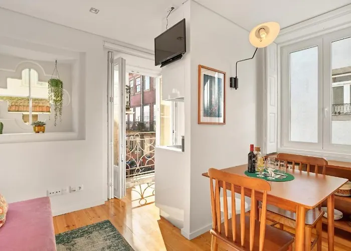 Host Wise - Lovely Shinny Flats With Balcony - Clerigos