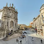 Host Wise - Lovely Shinny Flats With Balcony - Clerigos * Porto