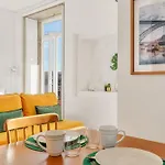 Apartment Host Wise - Lovely Shinny Flats With Balcony - Clerigos