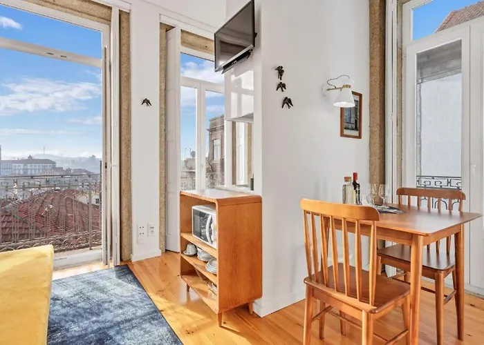 Host Wise - Lovely Shinny Flats With Balcony - Clerigos