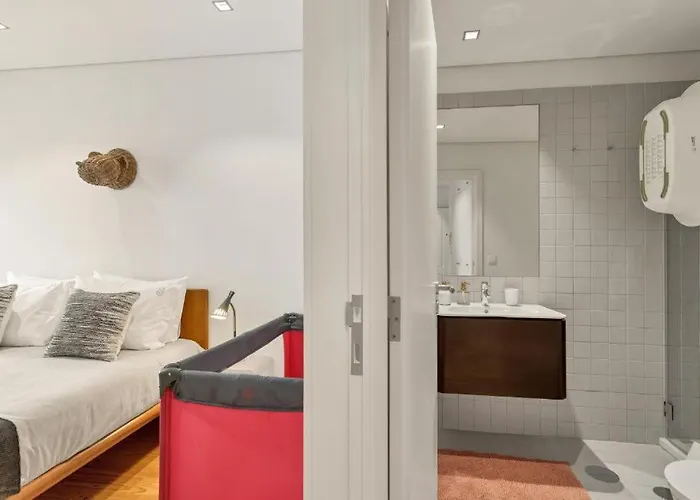 Host Wise - Lovely Shinny Flats With Balcony - Clerigos *